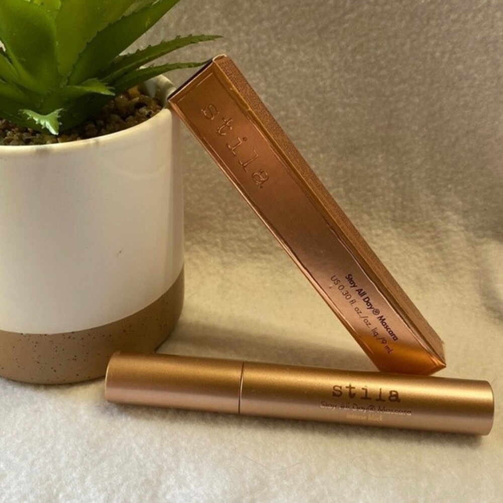 Stila Black Stay All Day Mascara .30 oz NEW